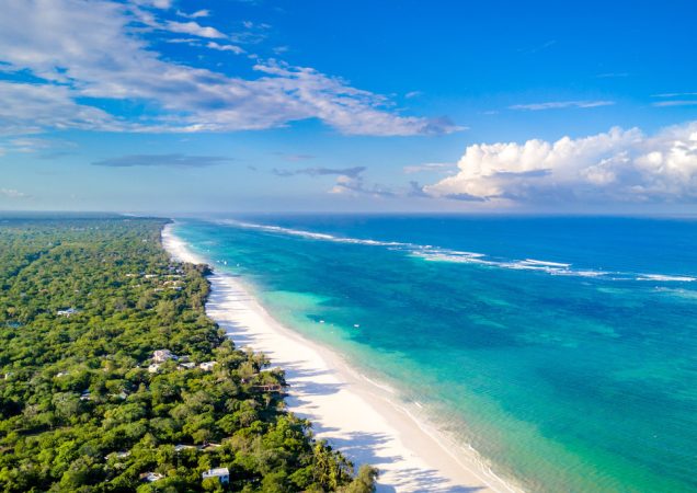 diani beach keňa, pláž diani keňa, zájezd keňa, keňa moře, zájezd k moři, pobytový zájezd keňa, plážová dovolená