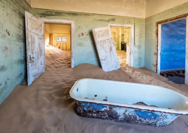 kolmanskop, město duchů, koně namibie, zájezd namibie, luderitz namibie, diamanty namibie, namibie dovolená