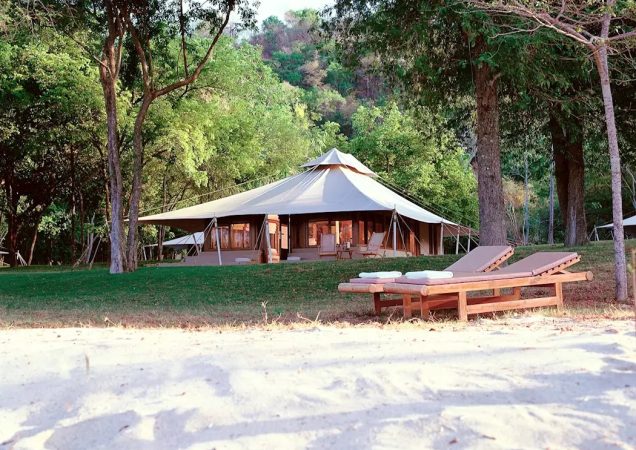 Amanwana camp, ostrov moyo indonésie